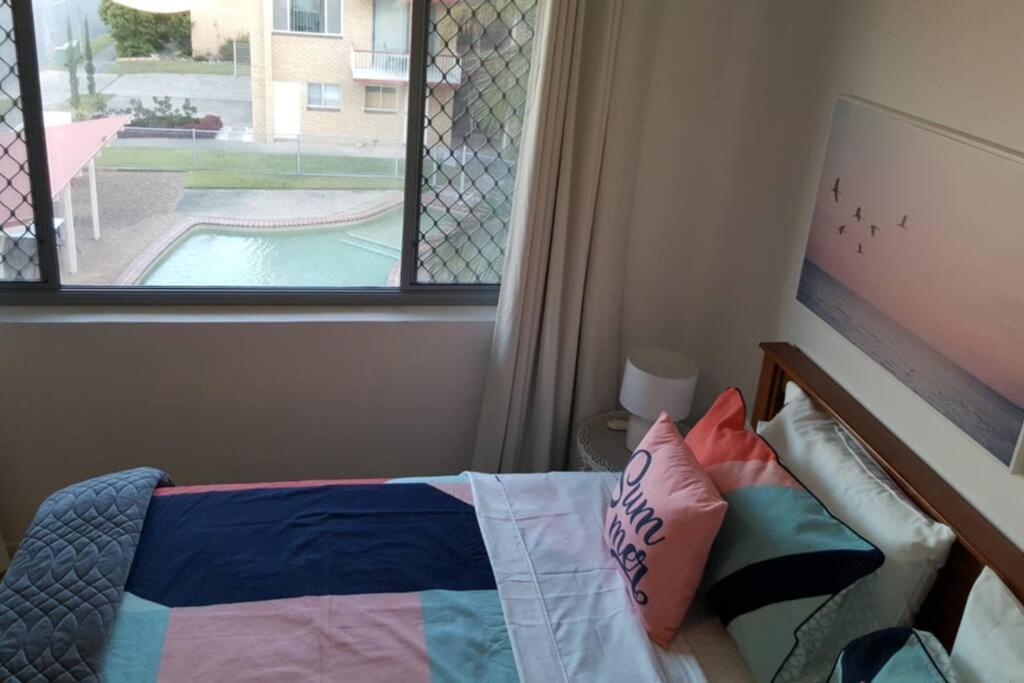 Bribie Island Unit With Pool - Amazing Beaches & Lifestyle! Bongaree Bagian luar foto