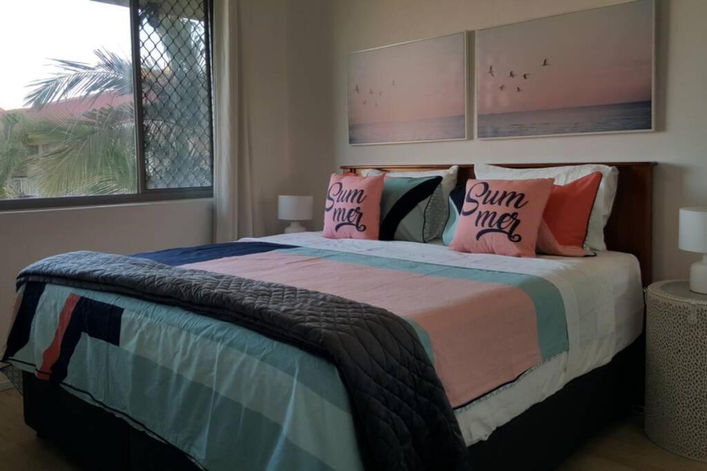 Bribie Island Unit With Pool - Amazing Beaches & Lifestyle! Bongaree Bagian luar foto