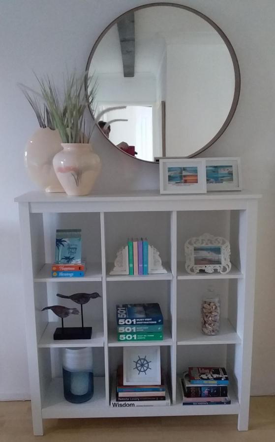 Bribie Island Unit With Pool - Amazing Beaches & Lifestyle! Bongaree Bagian luar foto