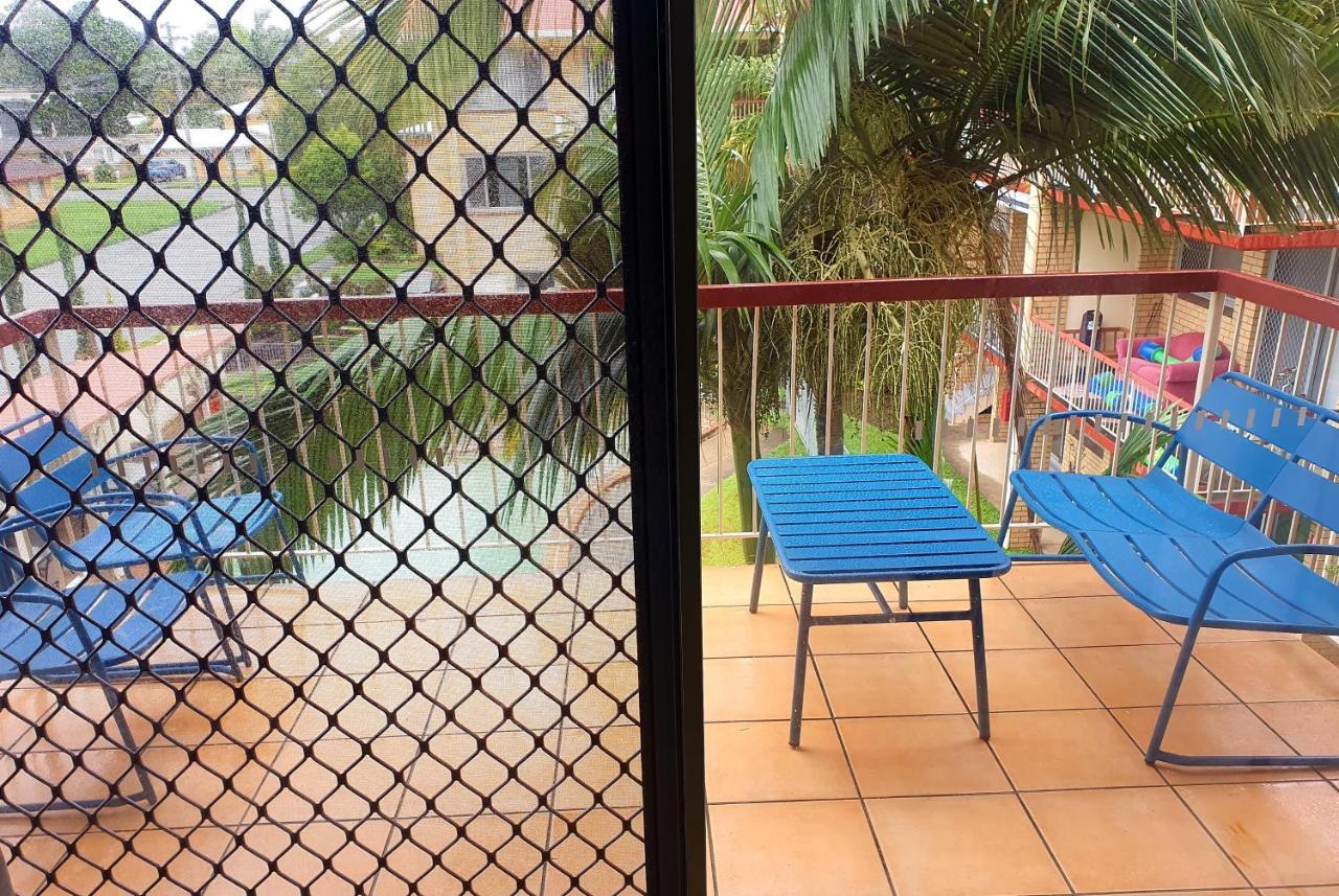 Bribie Island Unit With Pool - Amazing Beaches & Lifestyle! Bongaree Bagian luar foto